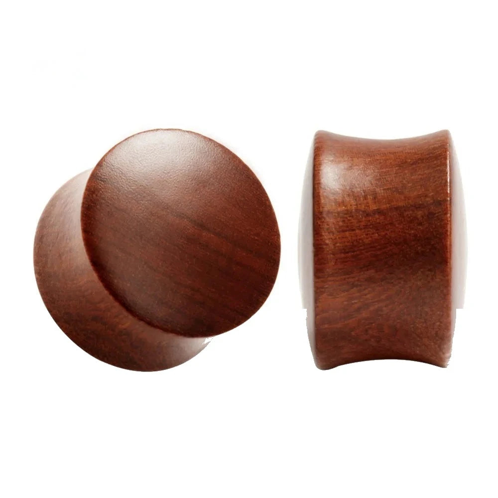 Plugs en bois massif marron, vue de profil