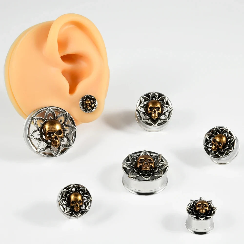 Plugs crâne sur fleur en acier portés, plusieurs tailles