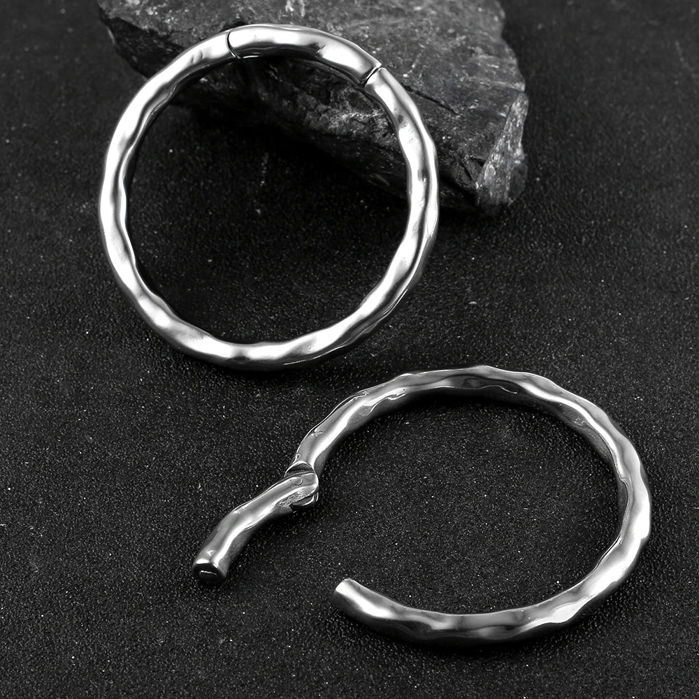 Poids d'oreille anneau martelé 50 mm en acier inoxydable