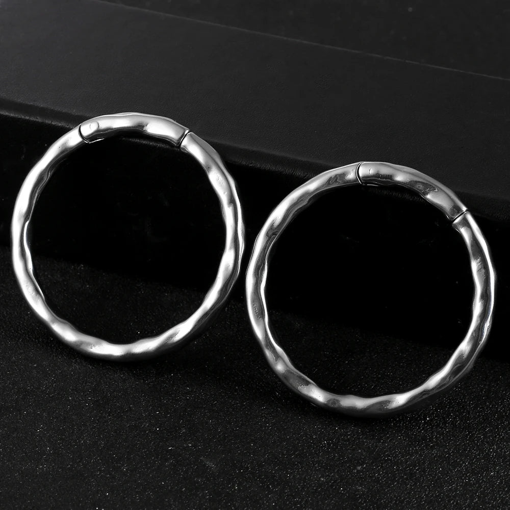 Poids d'oreille anneau martelé 50 mm en acier inoxydable